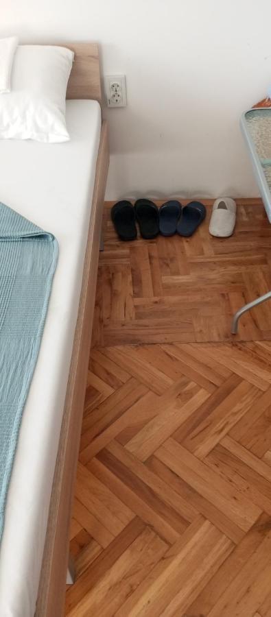 Airport Md Rooms Belgrád Kültér fotó